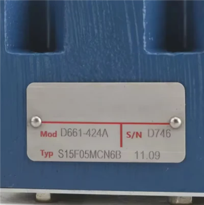 D661 424Zawór hydrauliczny serii Moog